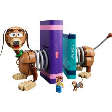 Toy Story-bogst�tter med hunden Slinky